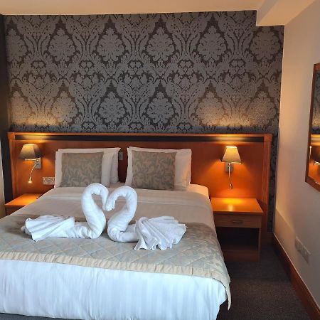 Leitrim Marina Hotel Carrick on Shannon 외부 사진