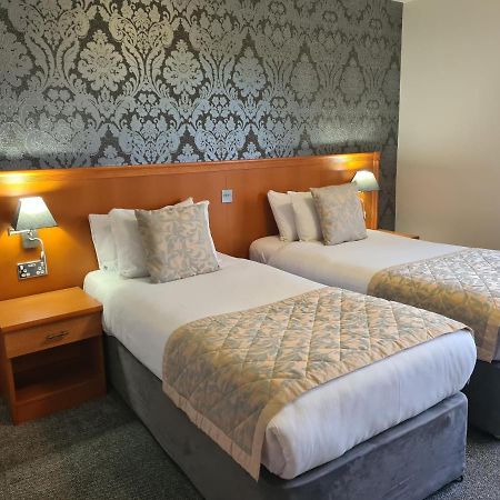 Leitrim Marina Hotel Carrick on Shannon 외부 사진