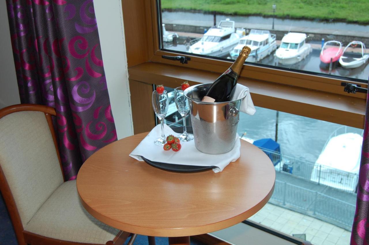 Leitrim Marina Hotel Carrick on Shannon 외부 사진