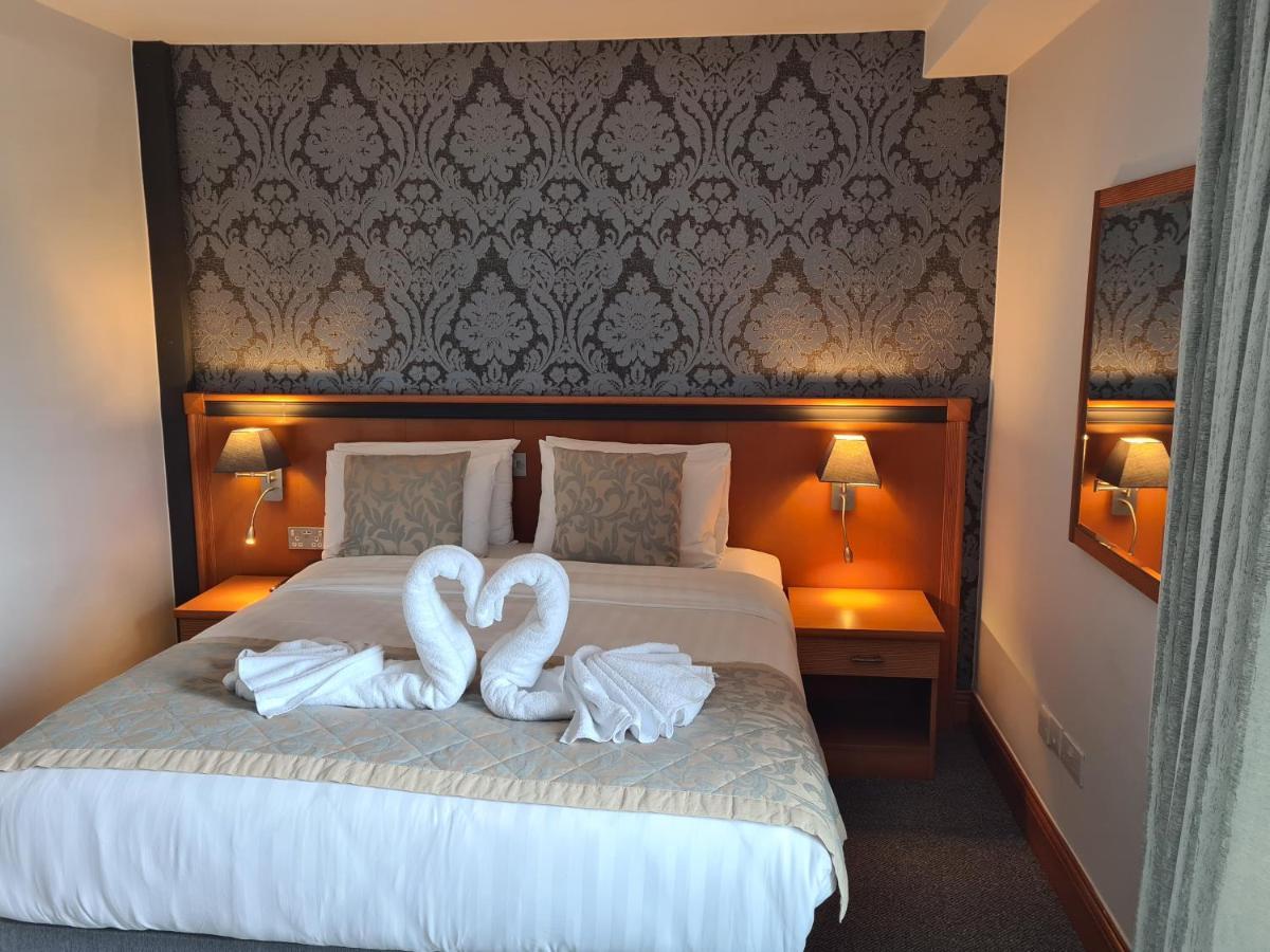 Leitrim Marina Hotel Carrick on Shannon 외부 사진